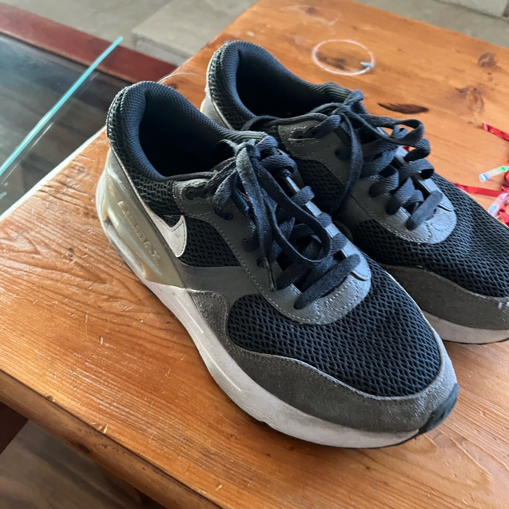 Nike Airmax grey and White Athletic Shoes